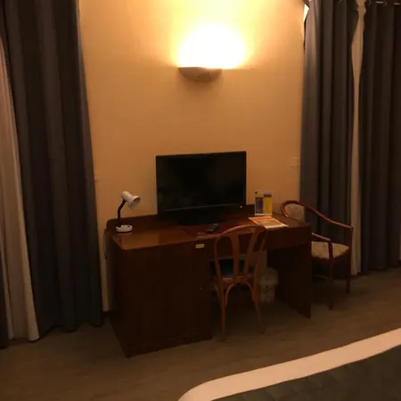 Hotell Vesuvio 4*