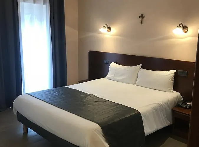 Ξενοδοχείο Vesuvio 4*