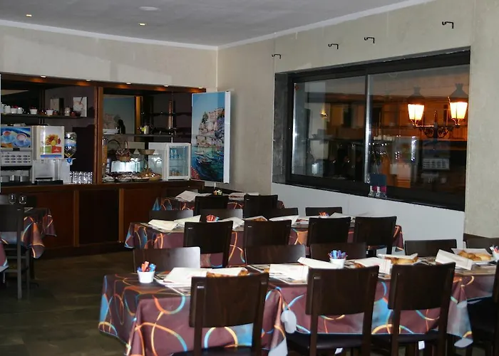 Ξενοδοχείο Vesuvio 4*